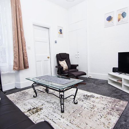 The Summit West End- Elegant Apartment With Free Parking In Prime Location Aberdeen Dış mekan fotoğraf