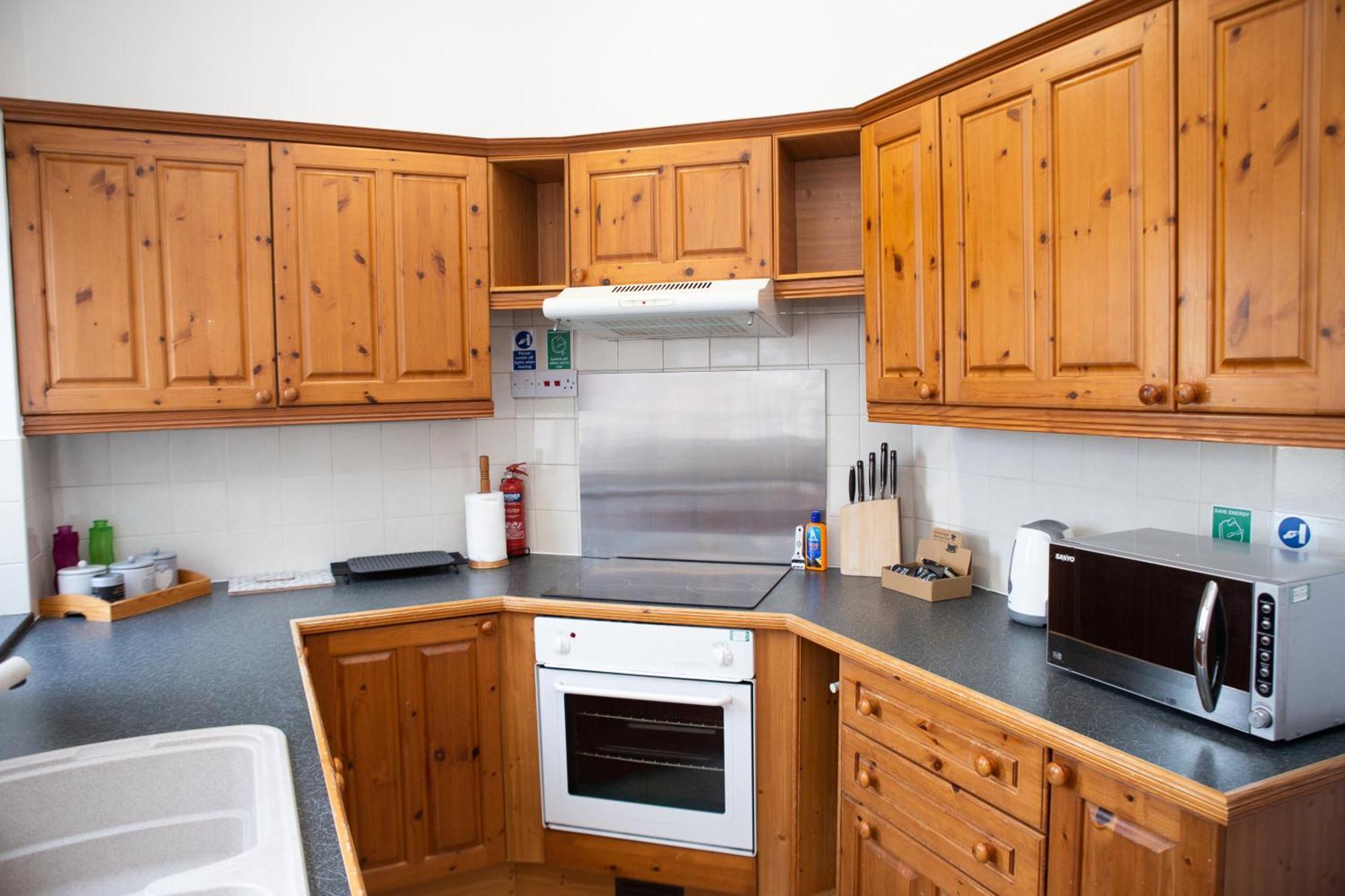 The Summit West End- Elegant Apartment With Free Parking In Prime Location Aberdeen Dış mekan fotoğraf